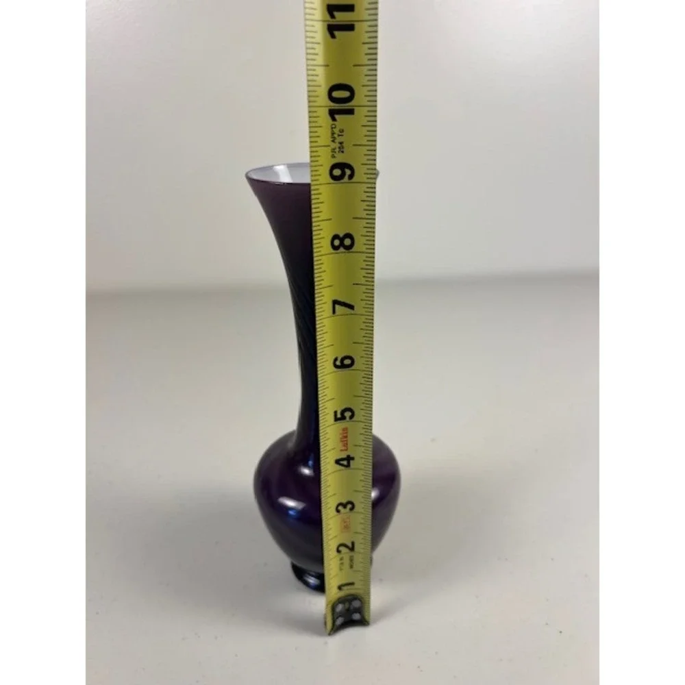 Purple Art Glass Swirl Bud Vase Long Neck Amethyst Hand Blown 9 inch‎